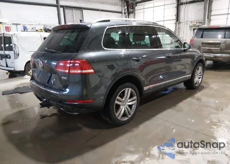 2012 Volkswagen Touareg Tdi Executive/Tdi Lux/Tdi Sport из США, поврежденный, VIN WVGFK9BP2CD002554